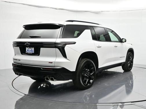 2025 Chevrolet Traverse RS