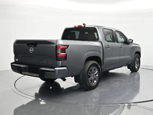 Gun Metallic 2025 Nissan Frontier SV
