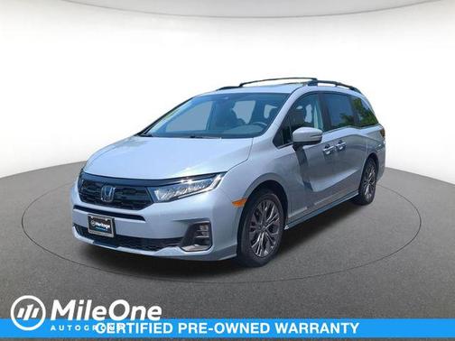 Sonic Gray Pearl 2026 Honda Odyssey Touring