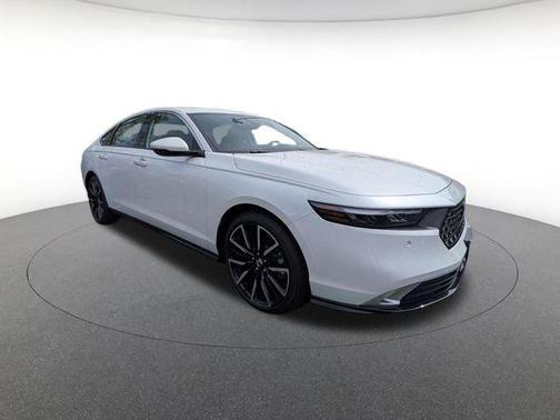 Platinum White Pearl 2026 Honda Accord Hybrid Touring