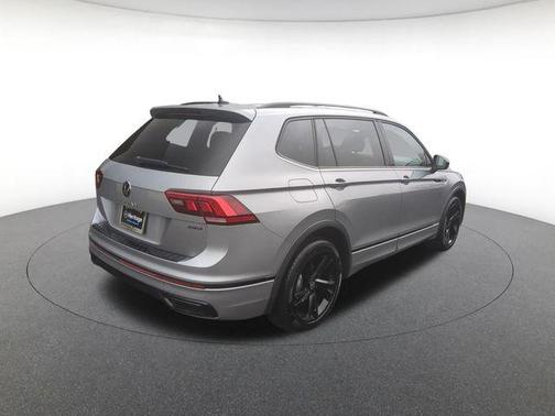 2023 Volkswagen Tiguan 2.0T SE R-Line Black 4MOTION