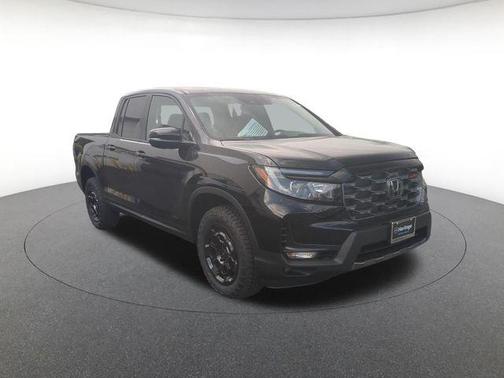 Crystal Black Pearl 2026 Honda Ridgeline TrailSport+