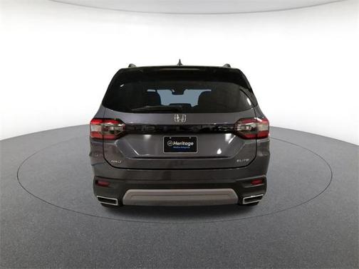 2023 Honda Pilot AWD Elite