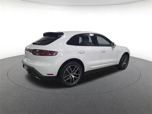 2023 Porsche Macan Base