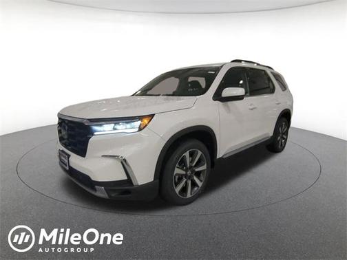 2025 Honda Pilot Touring 8-Passenger