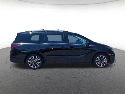 Crystal Black Pearl 2026 Honda Odyssey Elite