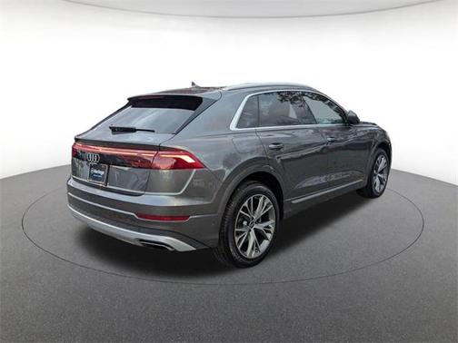 2024 Audi Q8 55 Premium Plus