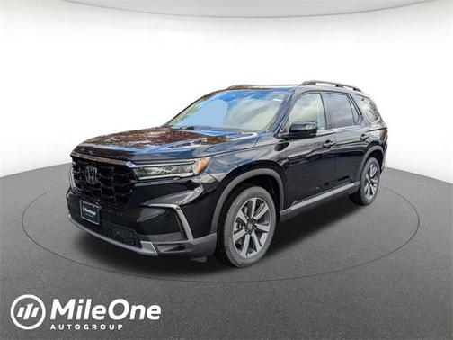 2025 Honda Pilot Touring 8-Passenger