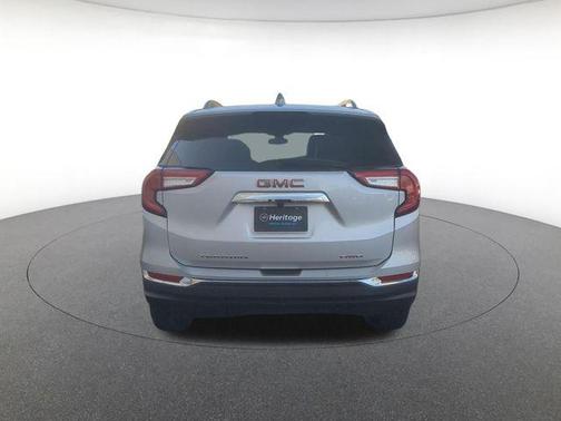 Quicksilver Metallic 2022 GMC Terrain SLT