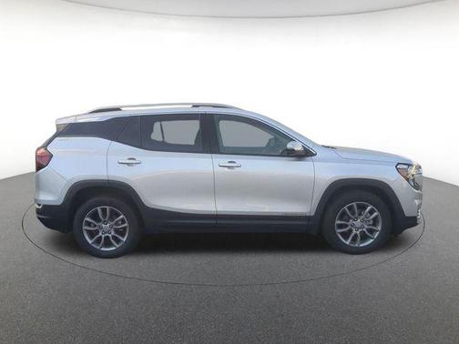 Quicksilver Metallic 2022 GMC Terrain SLT