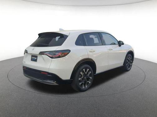 Platinum White Pearl 2026 Honda HR-V EX-L