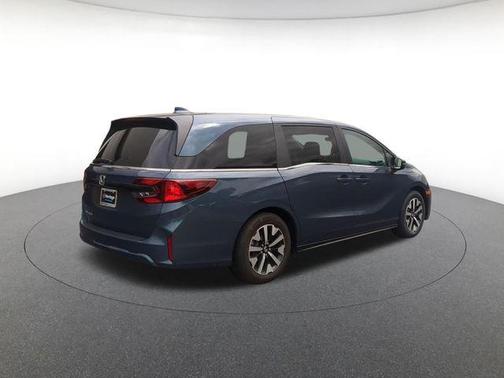 Still Night Prl 2025 Honda Odyssey EX-L