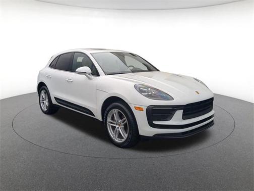 2022 Porsche Macan Base