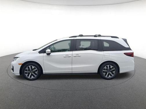 Platinum White Pearl 2026 Honda Odyssey EX-L
