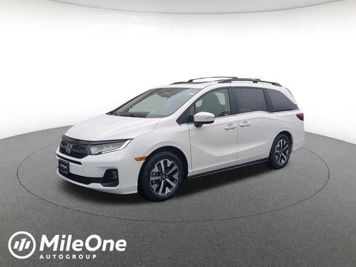 Platinum White Pearl 2026 Honda Odyssey EX-L