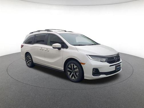 Platinum White Pearl 2026 Honda Odyssey EX-L