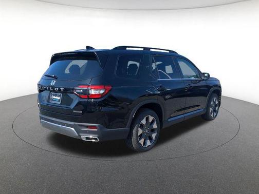 2026 Honda Pilot Touring 8-Passenger