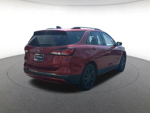 Cherry Red Tintcoat 2022 Chevrolet Equinox AWD RS