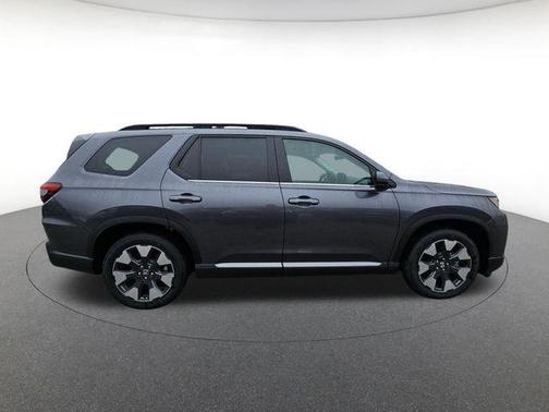 Modern Steel Metallic 2026 Honda Pilot Touring 8-Passenger