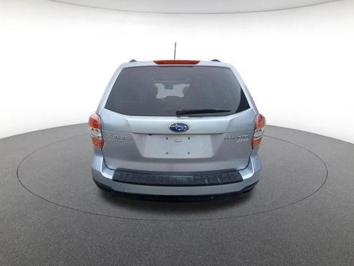Ice Silver Metallic 2015 Subaru Forester 2.5i Premium