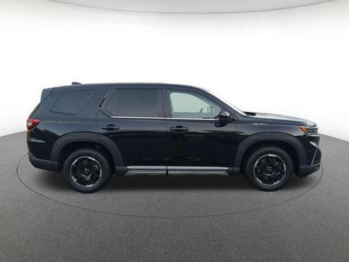 Crystal Black Pearl 2025 Honda Pilot EX-L