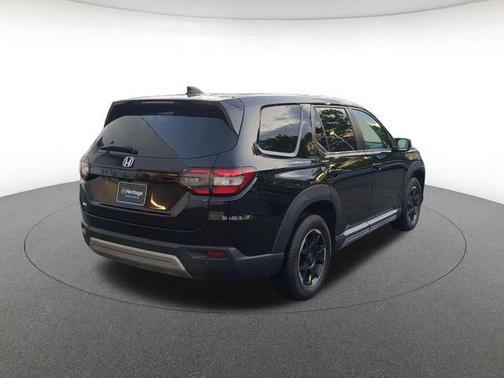 Crystal Black Pearl 2025 Honda Pilot EX-L