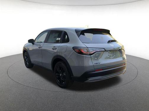 Urban Gray Pearl 2026 Honda HR-V AWD Sport