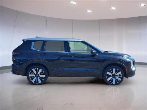 2025 Mitsubishi Outlander PLATINUM EDITION 2.5 S-AWC