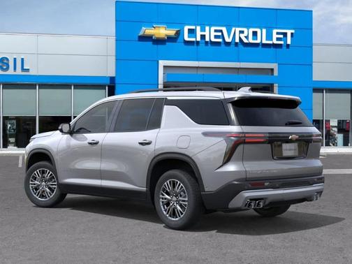 Sterling Gray Metallic 2026 Chevrolet Traverse LT