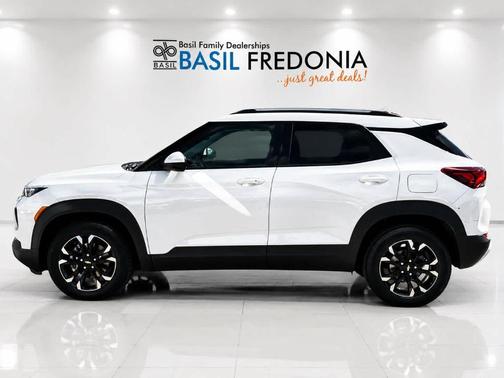 Summit White 2023 Chevrolet Trailblazer LT