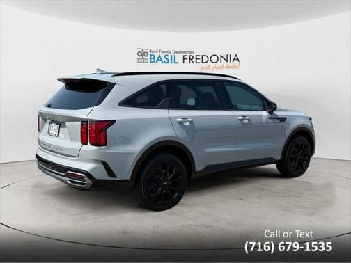 2022 Kia Sorento SX