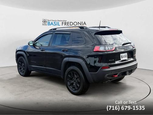 2021 Jeep Cherokee Trailhawk