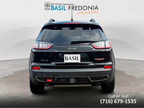 2021 Jeep Cherokee Trailhawk