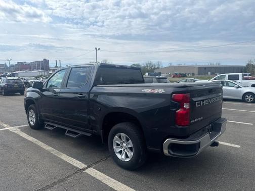 Dark Ash Metallic 2023 Chevrolet Silverado 1500 LT