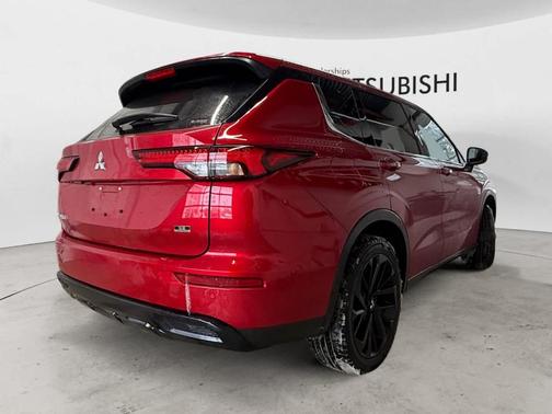 2024 Mitsubishi Outlander SE Black Edition
