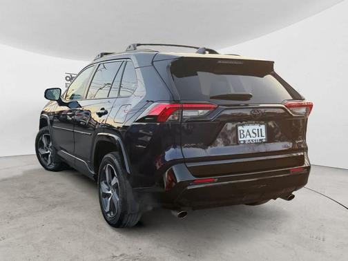 2025 Toyota RAV4 Plug-In Hybrid SE