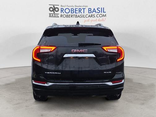 2023 GMC Terrain Denali
