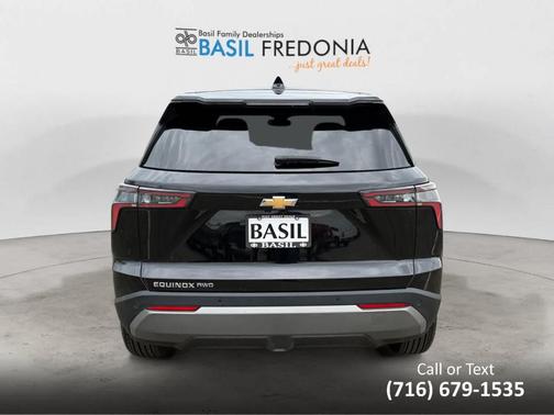 Mosaic Black Metallic 2026 Chevrolet Equinox LT