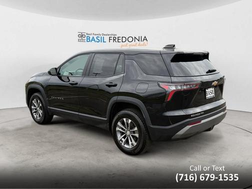 Mosaic Black Metallic 2026 Chevrolet Equinox LT