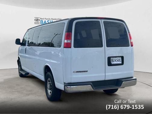 Summit White 2019 Chevrolet Express 3500 LT