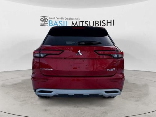 2024 Mitsubishi Outlander PHEV SE