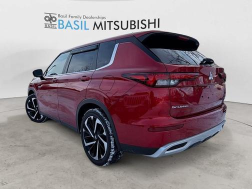 2024 Mitsubishi Outlander PHEV SE