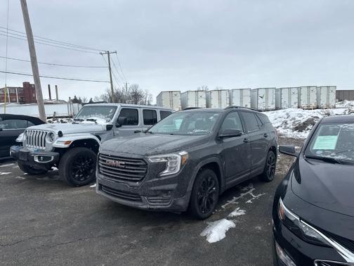 2022 GMC Terrain SLT