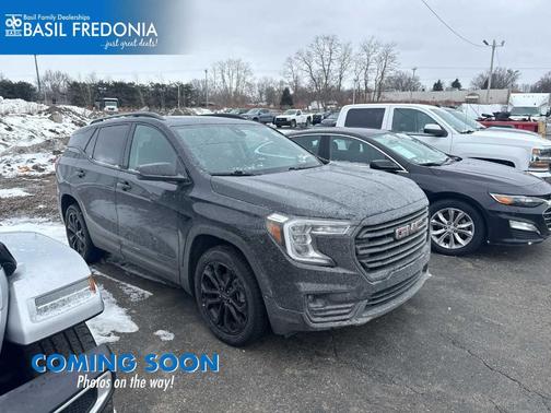 2022 GMC Terrain SLT