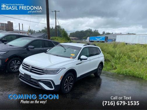 Pure White 2023 Volkswagen Tiguan 2.0T S