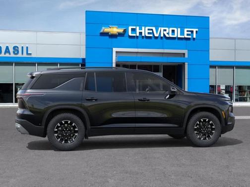 Mosaic Black Metallic 2026 Chevrolet Traverse Z71