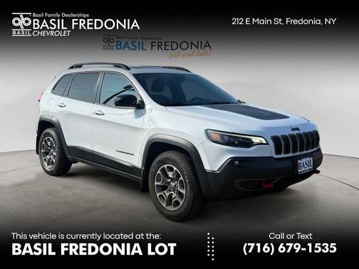 Bright White Clearcoat 2022 Jeep Cherokee Trailhawk