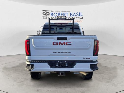 2024 GMC Sierra 2500 AT4