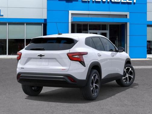 Summit White 2026 Chevrolet Trax 1RS