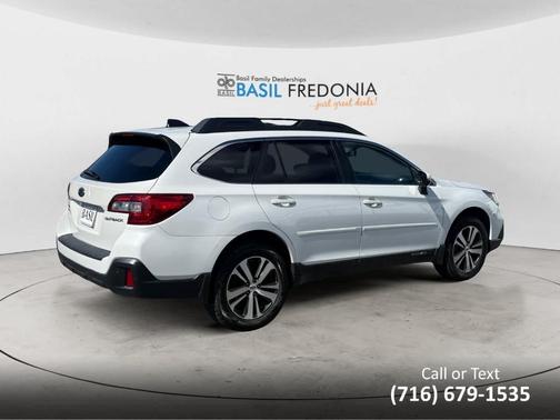 Crystal White Pearl 2018 Subaru Outback 2.5i Limited
